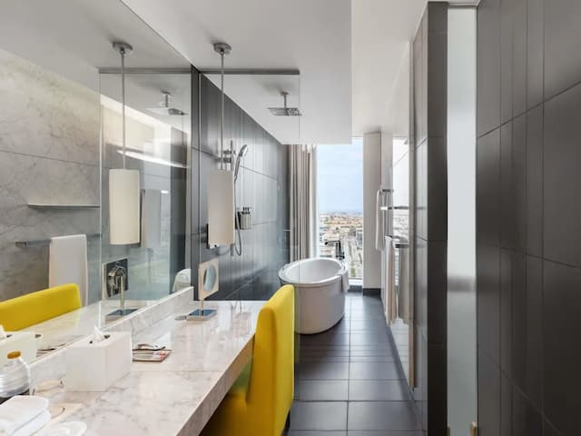 杜拜索菲特酒店-TWO BEDROOM DOWNTOWN SUITE, 1 Double bed and 2 Single beds, Airport Transfer included-9