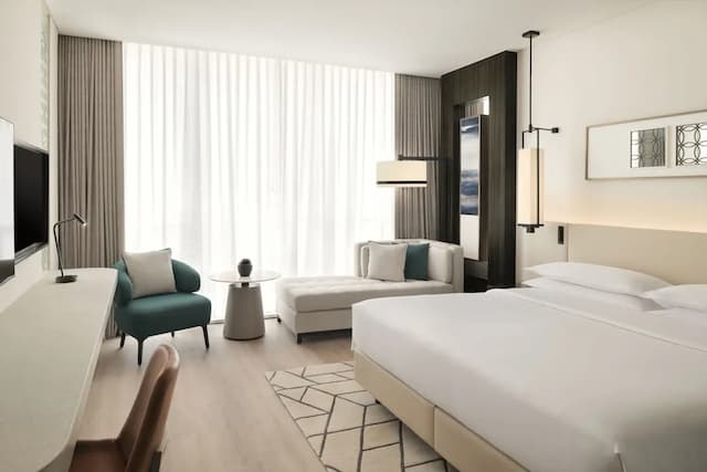 쉐라톤 그랜드 호텔, 두바이-클럽룸, 킹사이즈침대 1개-1