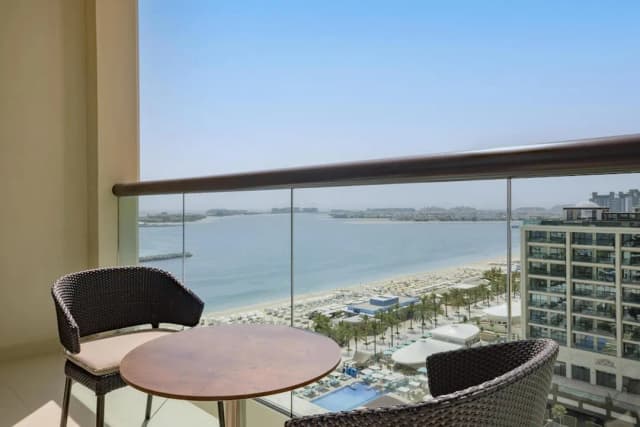 힐튼 두바이 팜 주메이라-디럭스룸, 더블침대 2개, 발코니, 바다 전망-1