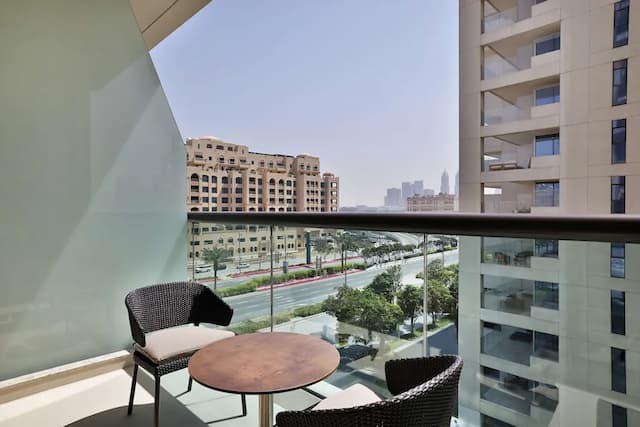 杜拜朱美拉棕櫚島希爾頓酒店-客房, 2 張標準雙人床, 露台-4