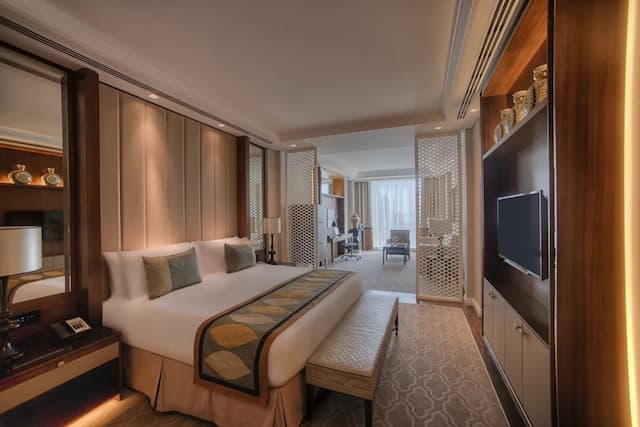 タージ ドバイ-ジュニア スイート キングベッド 1 台 シティビュー-1