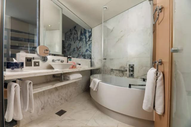 杜拜梅地亞烏安酒店-Standard Hip Urban Room-12