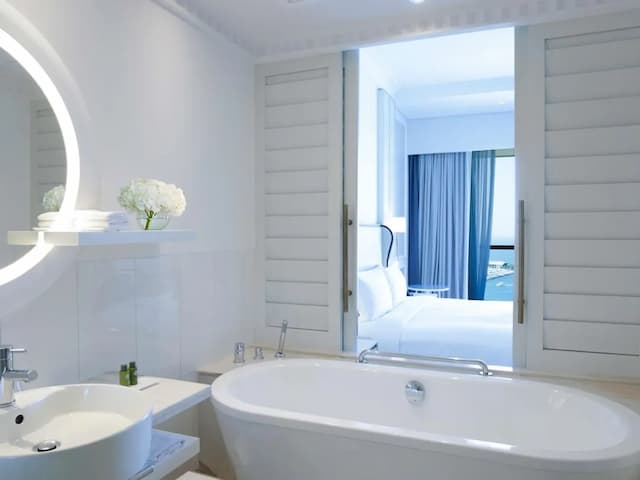 ソフィテル ドバイ ジュメイラ ビーチ-ジュニア スイート キングベッド 1 台 クラブラウンジ利用可 パーシャルシービュー-5