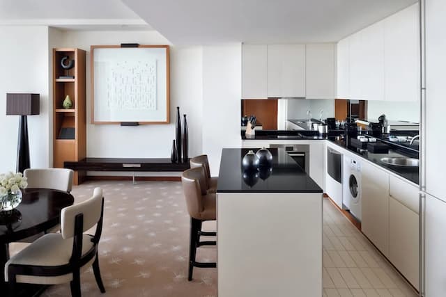 杜拜節日城洲際住宅套房飯店 - IHG 飯店-公寓, 1 間臥室, 陽台, 城市景觀 (Dining, Kitchen)-6