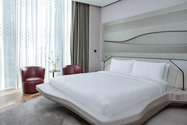 我的杜拜美利亞酒店-Beyond ME + Suite by Zaha Hadid and Jacuzzi (2+1)-3