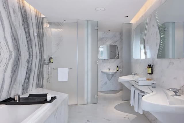 我的杜拜美利亞酒店-Beyond ME + Suite by Zaha Hadid and Jacuzzi (2+1)-4