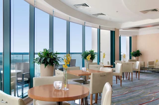 Hilton Dubai Jumeirah-Suite, 1 King Bed, Sea View-12