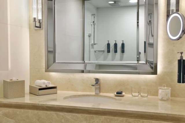 Hilton Dubai Jumeirah-Room, 2 Queen Beds, Sea View-5