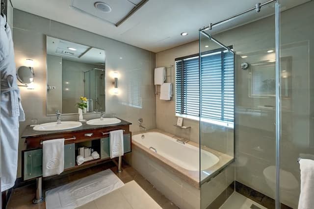 Media Rotana-Room, 2 Twin Beds (Spacious)-9