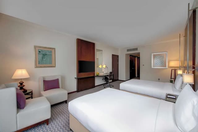 Media Rotana-Room, 1 King Bed (Spacious)-14