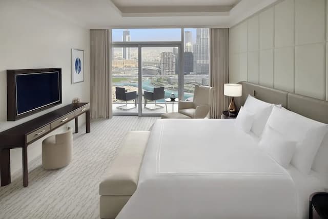 어드레스 두바이 몰-Premier Suite Burj Khalifa & Fountain View - Lounge Access serving Lunch, afternoon tea and Dinner-1