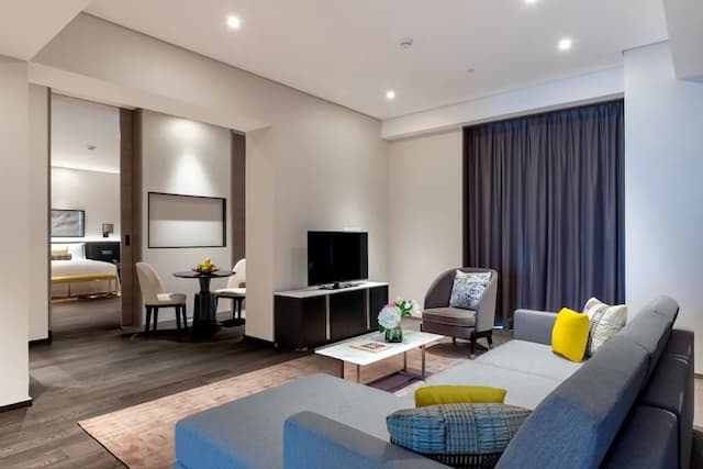 タージ ジュメイラ レイクス タワーズ-ラグジュアリー スイート キングベッド 1 台-2