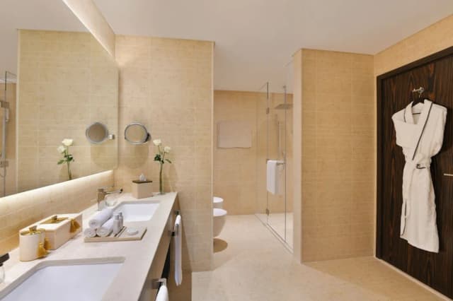 소피텔 두바이 디 오베리스크-Panoramic King Suite with Club Millésime Access-6