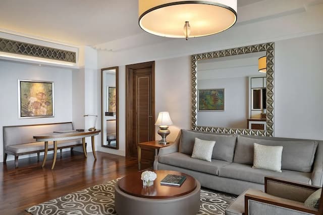 Waldorf Astoria Dubai Palm Jumeirah-Deluxe King Suite with Sea View-9
