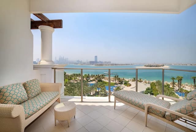 Waldorf Astoria Dubai Palm Jumeirah-Club King Suite with Sea View-7