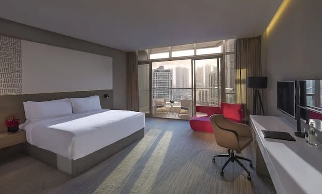 InterContinental Dubai Marina by IHG-尊荣客房, 1 张特大床, 阳台, 海滨景观-6