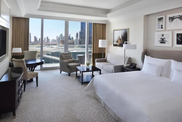 켐핀스키 더 블러바드 두바이-클럽룸, 킹사이즈침대 1개, 시내 전망 (Grand Club Burj View Room King)-5