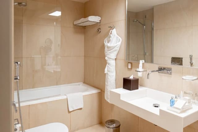 Radisson Blu Residence, Dubai Marina-Premium Apartment, 2 Bedrooms (Marina)-9