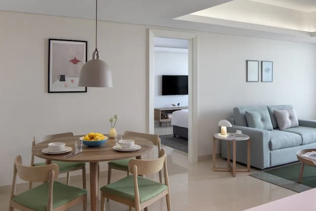 Staybridge Suites Dubai Internet City, an IHG Hotel-Suite, 1 Bedroom, Kitchen, Sea View (High Floor)-9