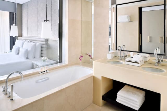Kempinski Central Avenue Dubai-Junior Suite, 1 King Bed, City View (Junior Suite)-2