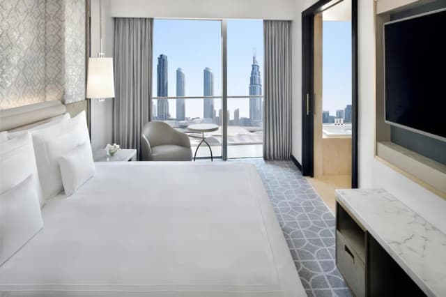 Kempinski Central Avenue Dubai-Standard Room, 1 King Bed, City View (Superior Room King)-3