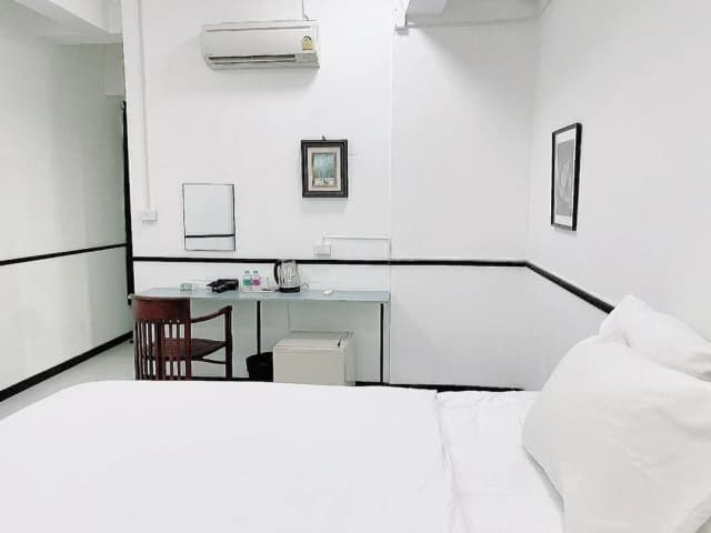 GO INN MRT Hua Lamphong-Double Room-3