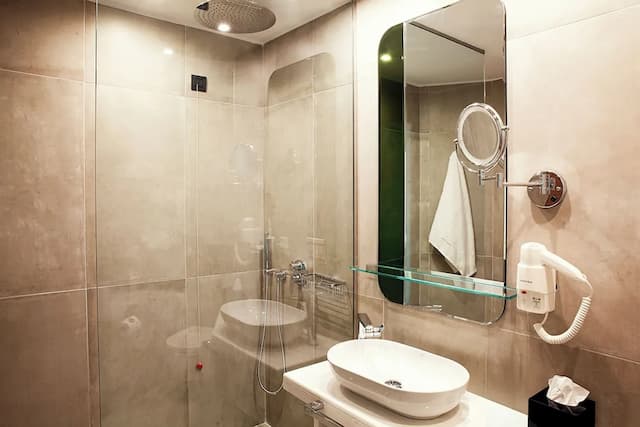 Zeus Essence Wyndham Athens Residence-Junior Suite, Atrium View-7