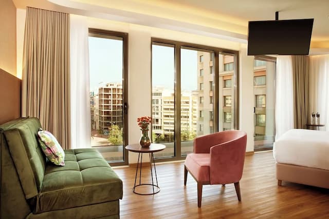 Zeus Essence Wyndham Athens Residence-Junior Suite, City View-5