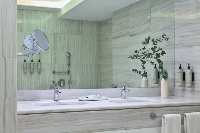 Titania Hotel-Executive Suite Acropolis View-9