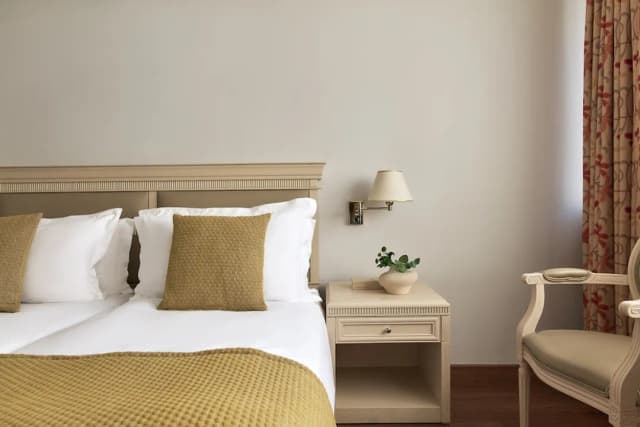 Titania Hotel-Standard Room-5