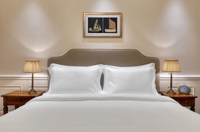 King George, a Luxury Collection Hotel, Athens-Classic Room, 1 King Bed, Courtyard View (View)-1