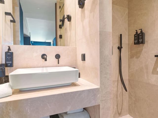 NYX Esperia Palace Hotel Athens-Deluxe Room (Space)-4