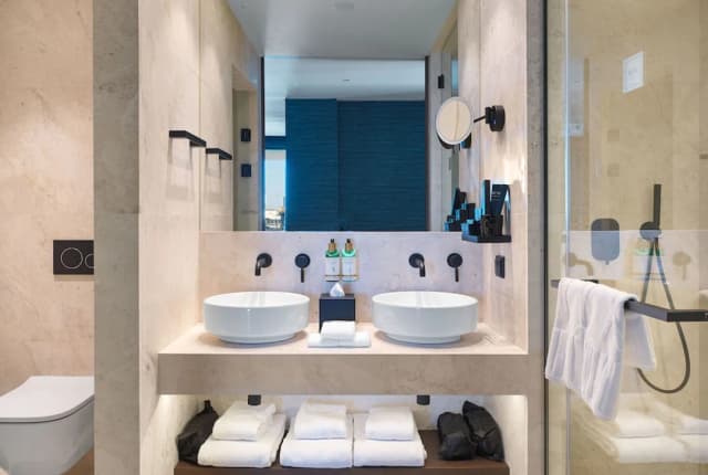 NYX Esperia Palace Hotel Athens-Deluxe Suite with Acropolis View (Heaven)-8