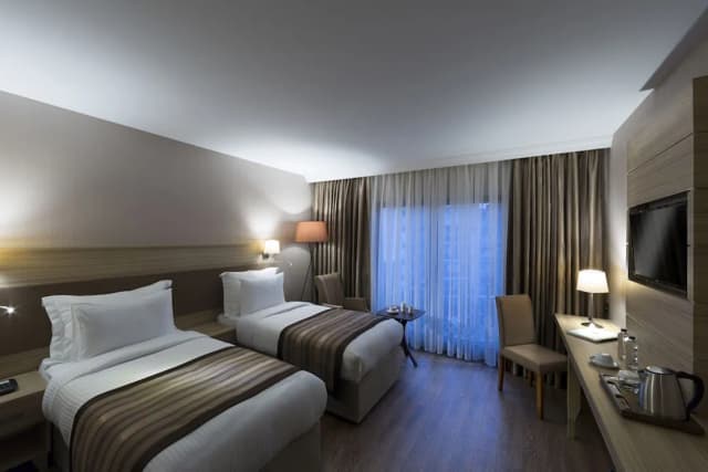 리가드 호텔-스탠다드 트리플룸-1