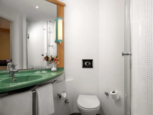 Ibis Istanbul Zeytinburnu-Double Room, 1 Double Bed, Sea View-5