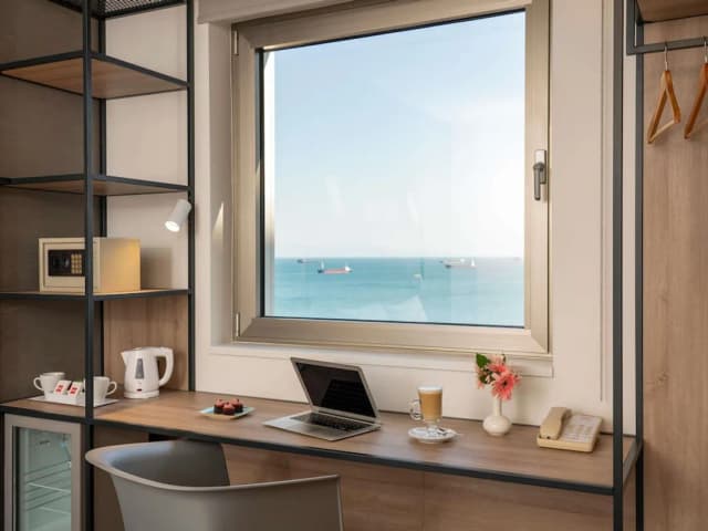 Ibis Istanbul Zeytinburnu-Superior Room, 2 Twin Beds, Sea View-4