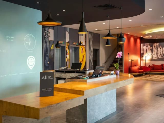 Ibis Istanbul Zeytinburnu-Superior Room, 2 Twin Beds, Sea View-5