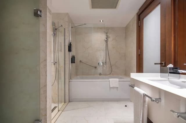 グランド ハリルトン ホテル-スイート クイーンベッド 1 台-6