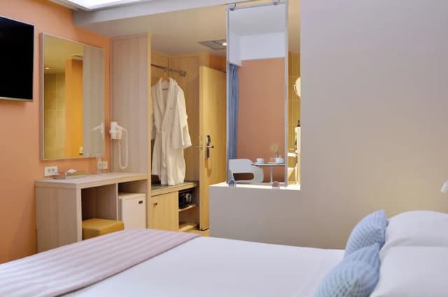 Airotel Alexandros Hotel-Airotel Guestroom-3