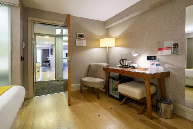ラマダ バイ ウィンダム イスタンブール グラン バザール-4 Single Beds, Economic Family Suite, Non-Smoking-12