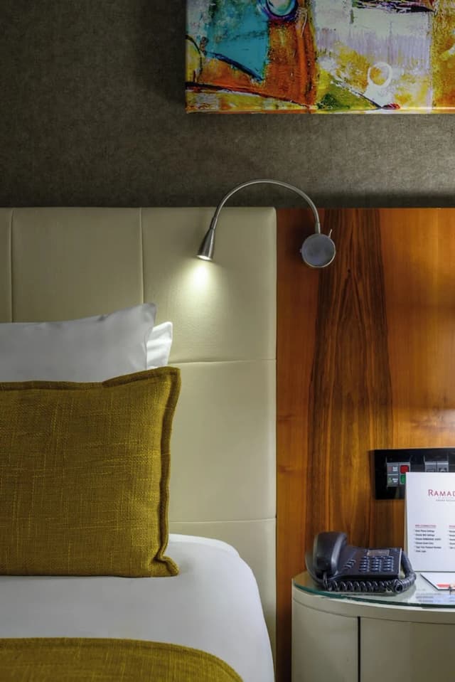 ラマダ バイ ウィンダム イスタンブール グラン バザール-4 Single Beds, Economic Family Suite, Non-Smoking-3