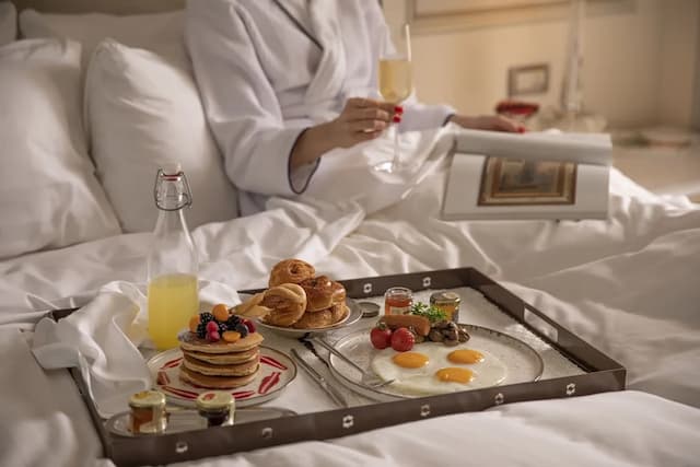 Shangri-La Bosphorus, Istanbul-Deluxe Room, 1 King Bed-2