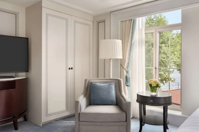 Shangri-La Bosphorus, Istanbul-Executive Suite-6