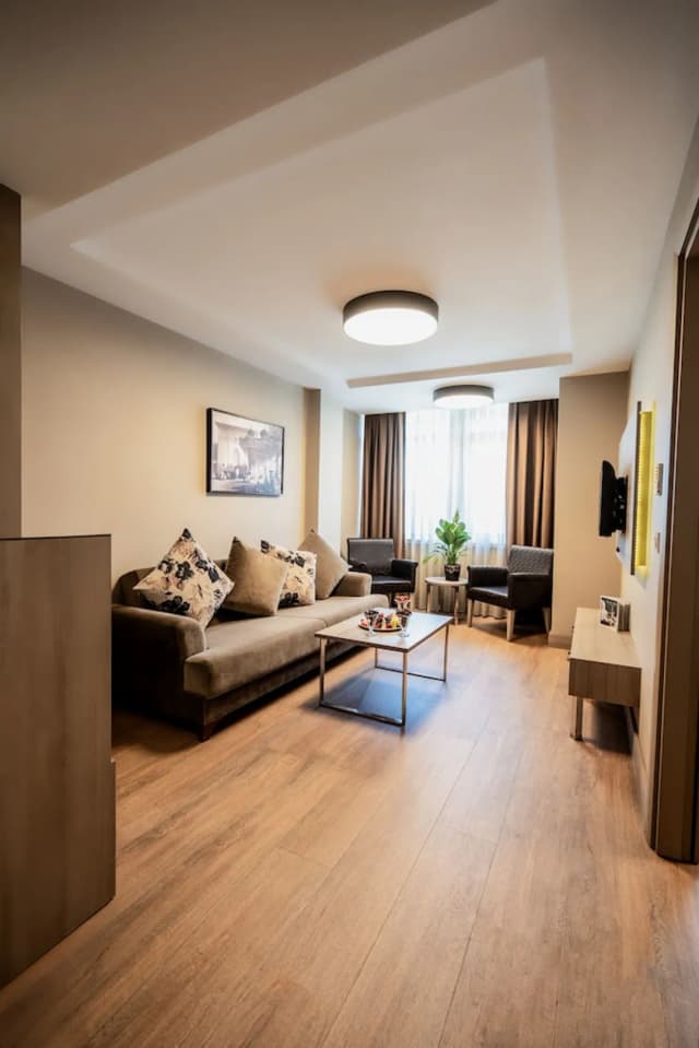 ニディヤ ホテル ガラタポート-Junior Family Suit-3