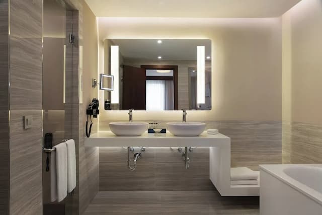 シェラトン イスタンブール シティ センター-ジュニア スイート キングベッド 1 台ソファーベッド付き-5