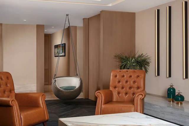 シェラトン イスタンブール シティ センター-エグゼクティブ スイート キングベッド 1 台ソファーベッド付き-9