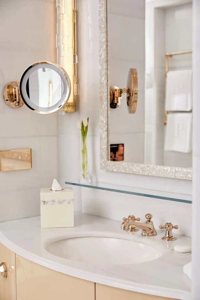 The Peninsula Istanbul-Deluxe Room, 2 Double Beds-5