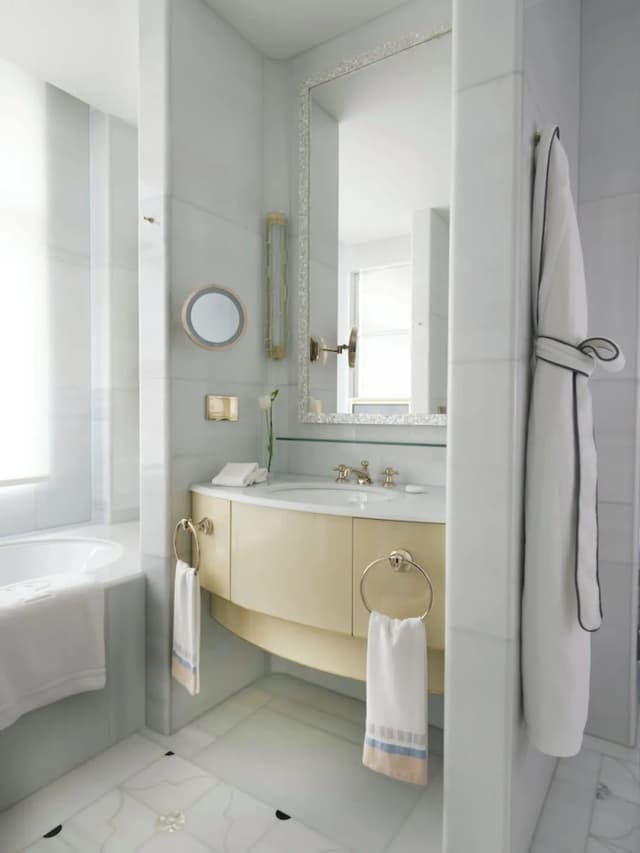 The Peninsula Istanbul-Deluxe Room, 1 King Bed-4