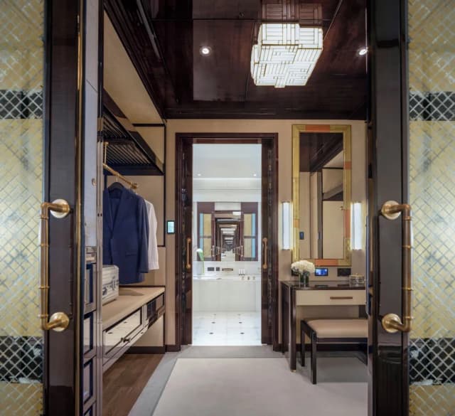 The Peninsula Istanbul-Deluxe Bosphorus Room, 1 King Bed-5