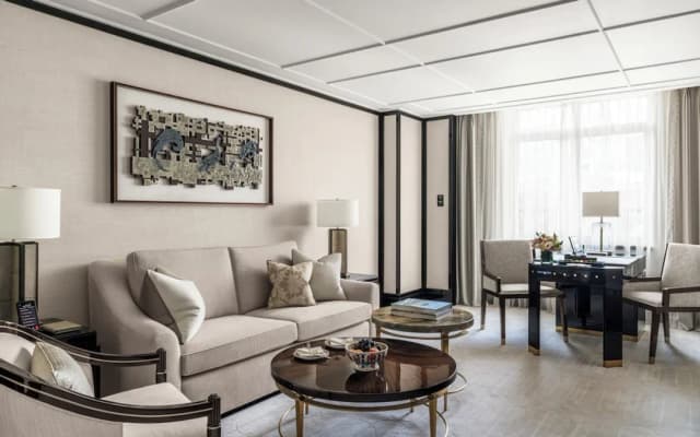 The Peninsula Istanbul-Executive Suite, 1 King Bed with Sofa Bed-3